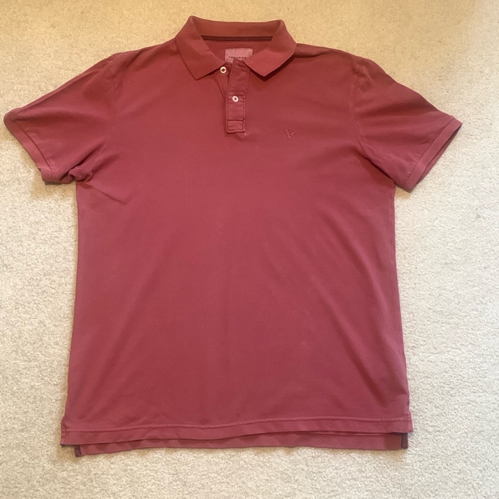 American Eagle men’s super soft polo size medium in salmon color